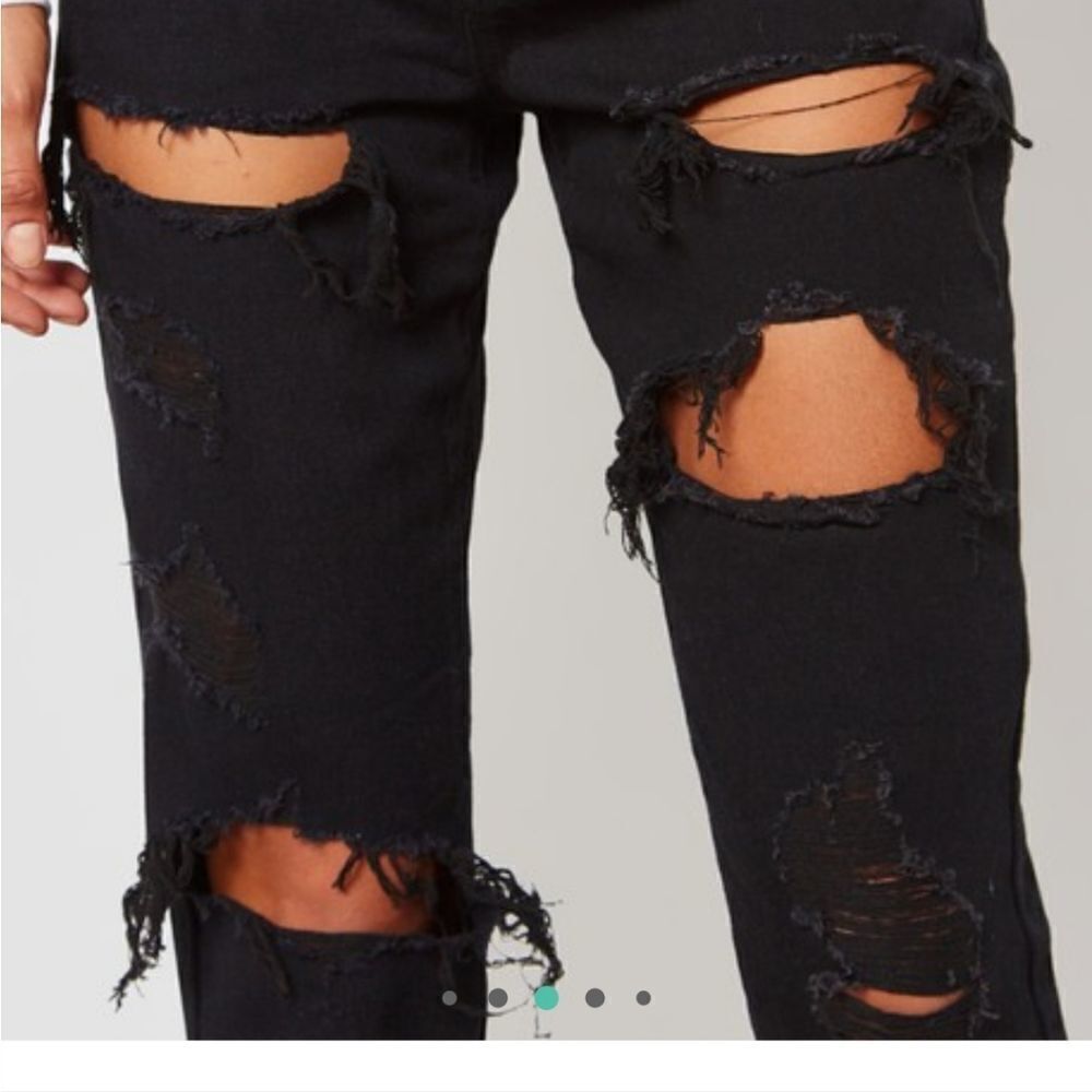 MISSGUIDEDRiot High Rise Ripped Mom petite Jeans. - Picture 5 of 13